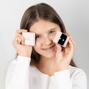 Kolczyki srebrne 925 z emalią Kotek Pusheen Serduszko dla małej damy PREZENT