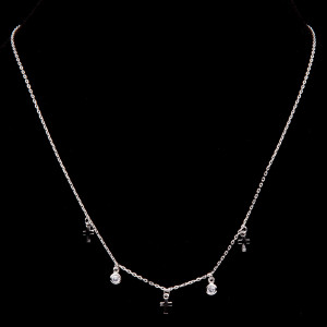 Srebrny naszyjnik krzyżyki z zawieszkami