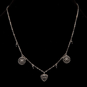 Srebrny naszyjnik wzorzyste serce