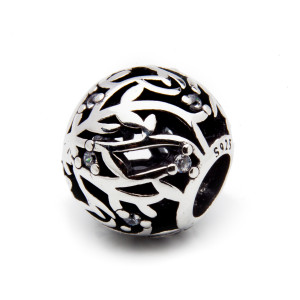 Srebrny charms kwitnąca roślina