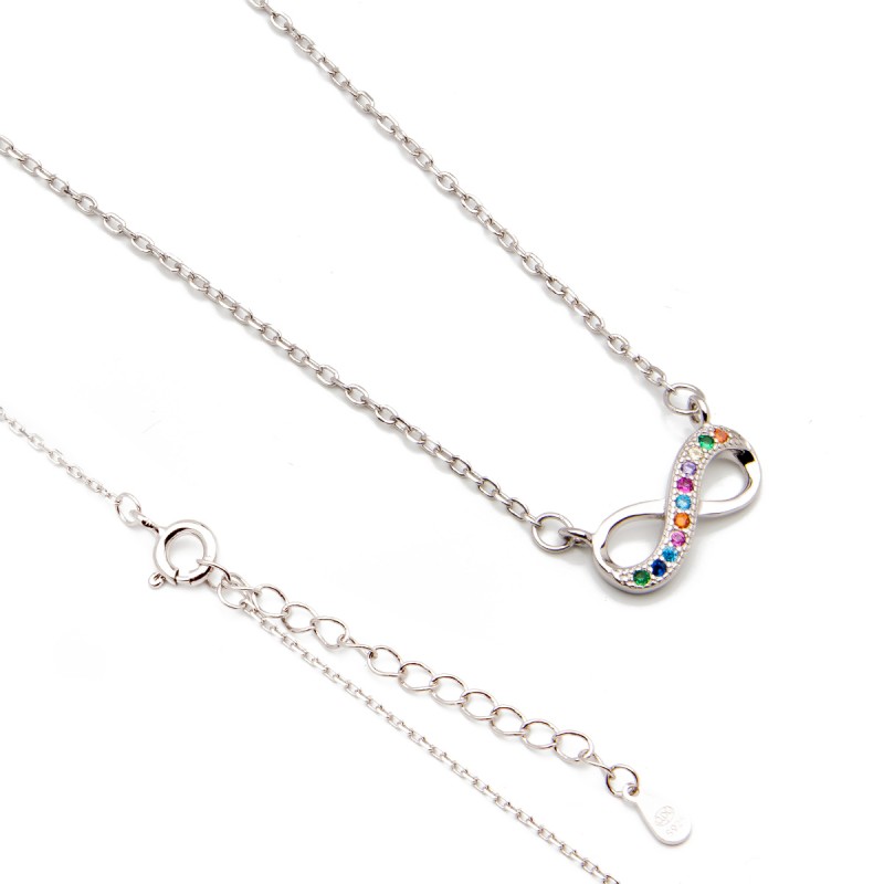 Srebrny naszyjnik nieskończoność z cyrkoniami