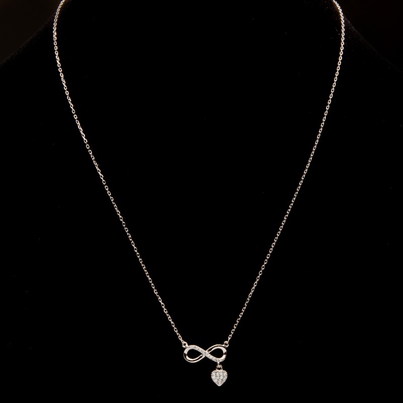 Srebrny naszyjnik nieskończona miłość