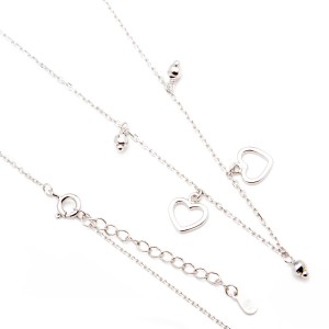 Srebrny naszyjnik serca z koralikami