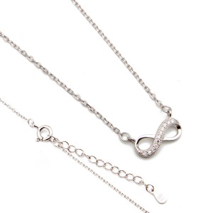 Srebrny naszyjnik nieskończoność z cyrkoniami