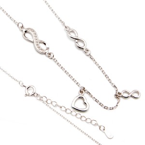 Srebrny naszyjnik serce nieskończoność