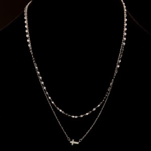 Srebrny naszyjnik podwójny krzyżyk