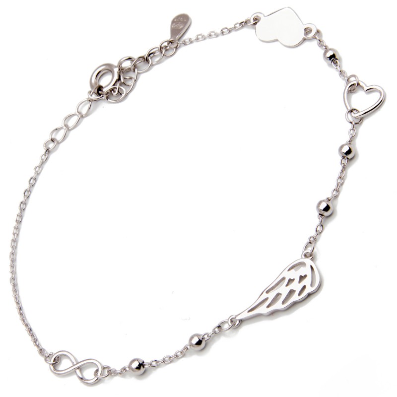 Srebrna bransoletka miłosna historia