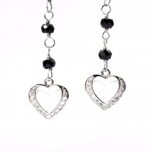 Srebrne kolczyki wiszące serca onyks