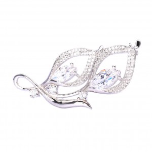 Srebrna broszka 925 zawinięta wstęga