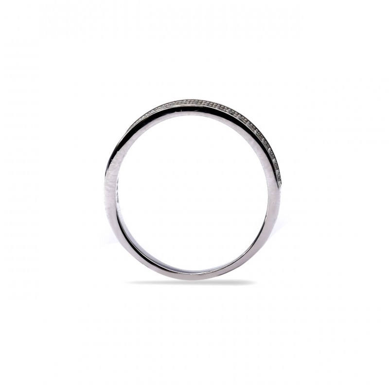 Srebrny pierścionek błyszcząca elegancja