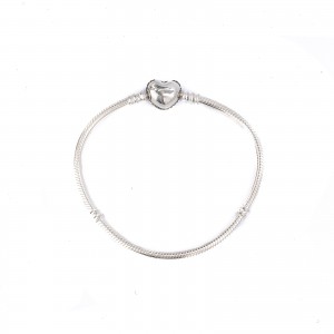 Srebrna bransoletka modułowa z lśniącym Sercem