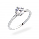 Srebrny pierścionek damski z białą owalną cyrkonią pr.925