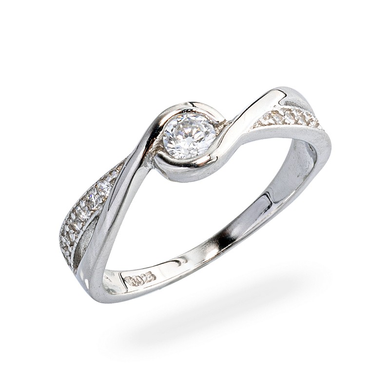 Srebrny  pierścionek 925 otulona cyrkonia