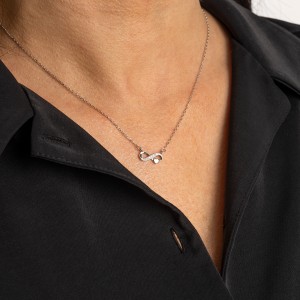 Srebrny naszyjnik 925 celebrytka miłość nieskończona