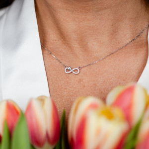 Srebrny naszyjnik 925 nieskończone serduszko