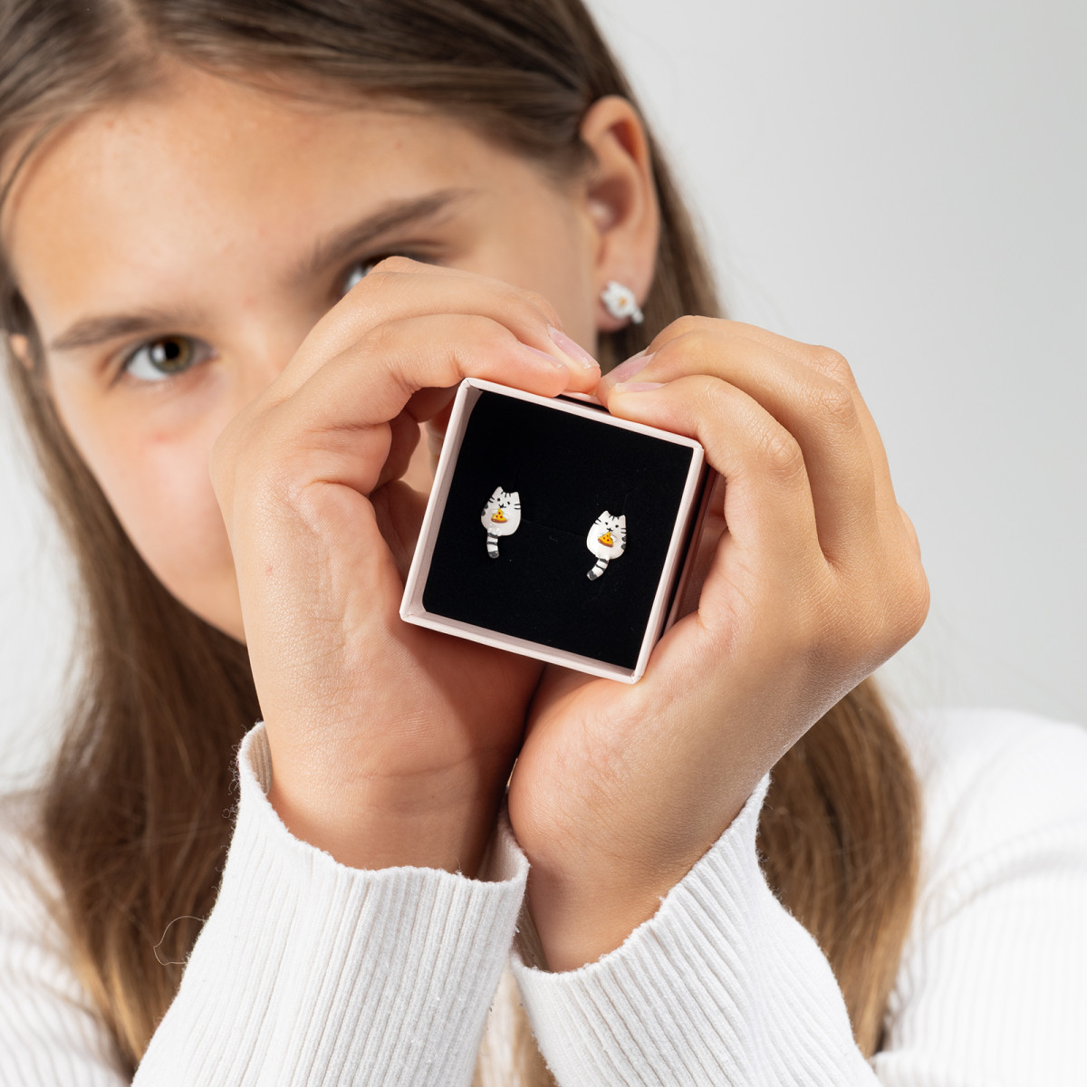 srebrne-kolczyki-pusheen-kotek-bialo-czarny-pizza