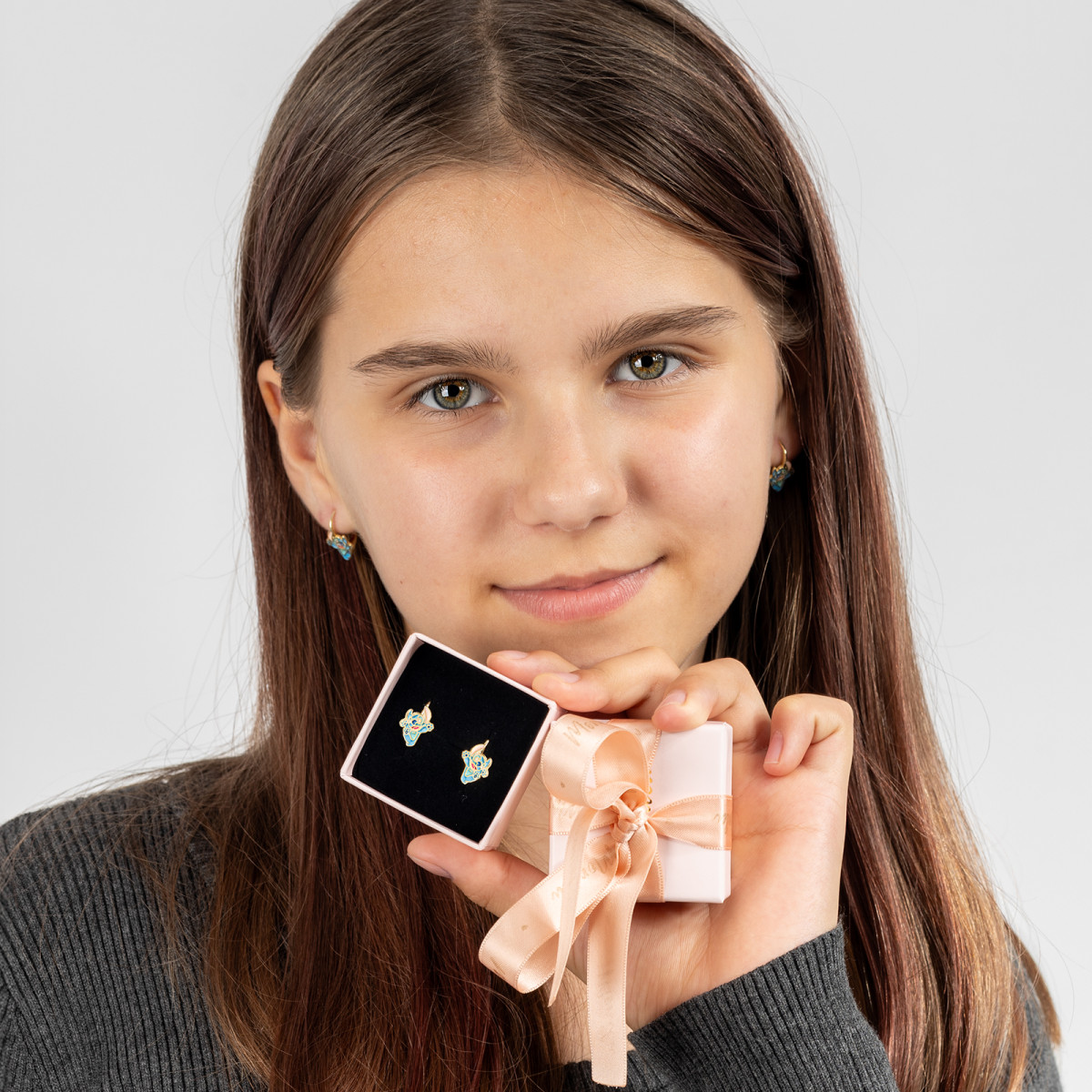 kolczyki-angielskie-stich-pudełko-pozłacane