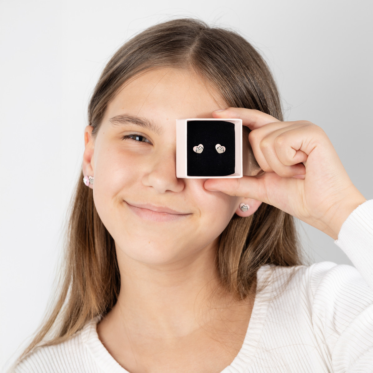 srebrne-kolczyki-pusheen-serduszko-kotek